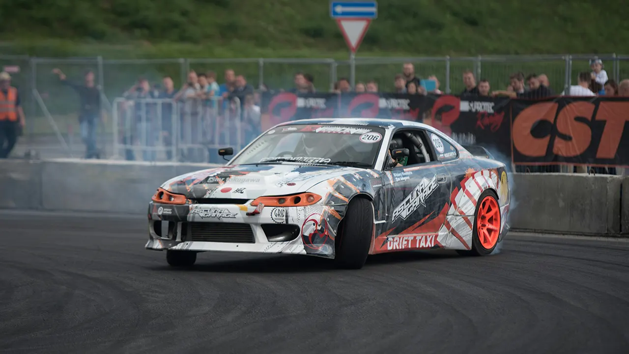 Technologische Innovationen im Motorsport: Wie beeinflussen sie den Alltagsverkehr?