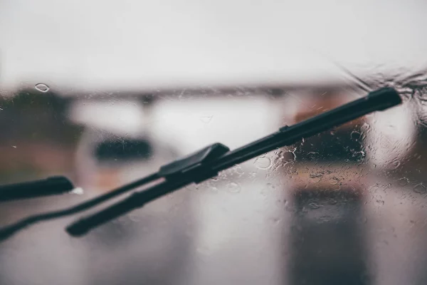 Wie man Scheibenwischer richtig einstellt