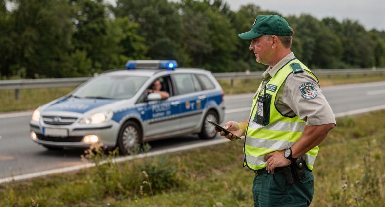 Bildet den Bußgeld- und Regelkontext ab, ohne konkrete Verstöße zu zeigen.